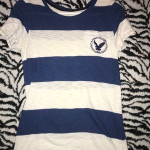 3/15$☁️American Eagle Tshirt☁️